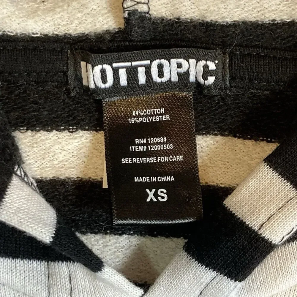 Hot Topic Black & White Drawstring Waist Oversized Hoodie size XS